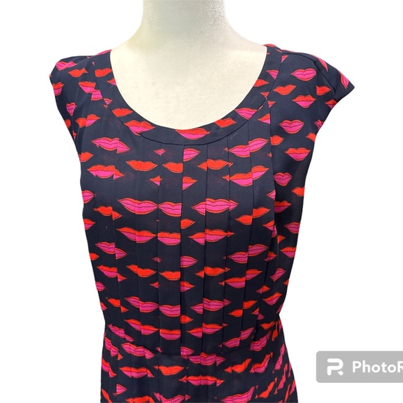 Halogen Dress with Lips Print Size 10P - Picture 2 of 5